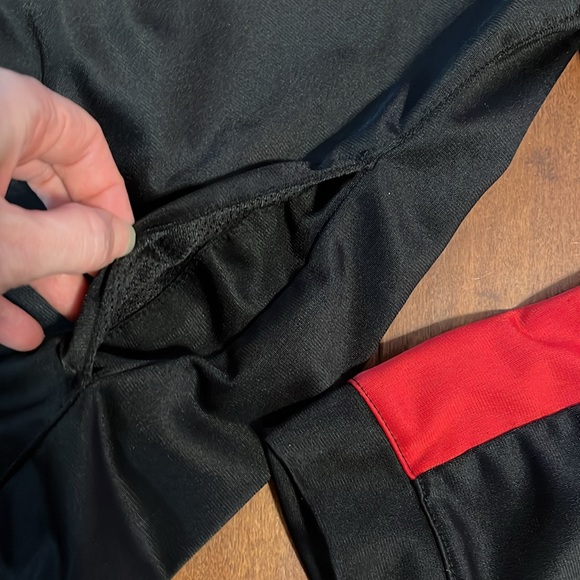 Boys track pants and zip-up hoodie set - Picture 8 of 11